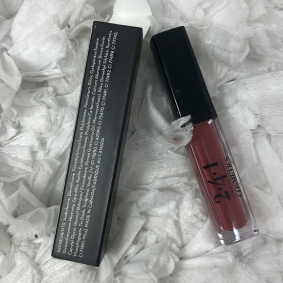 2.4.1 Cosmetics Velvet Liquid Lipstick 6gram - Picture 3 of 6